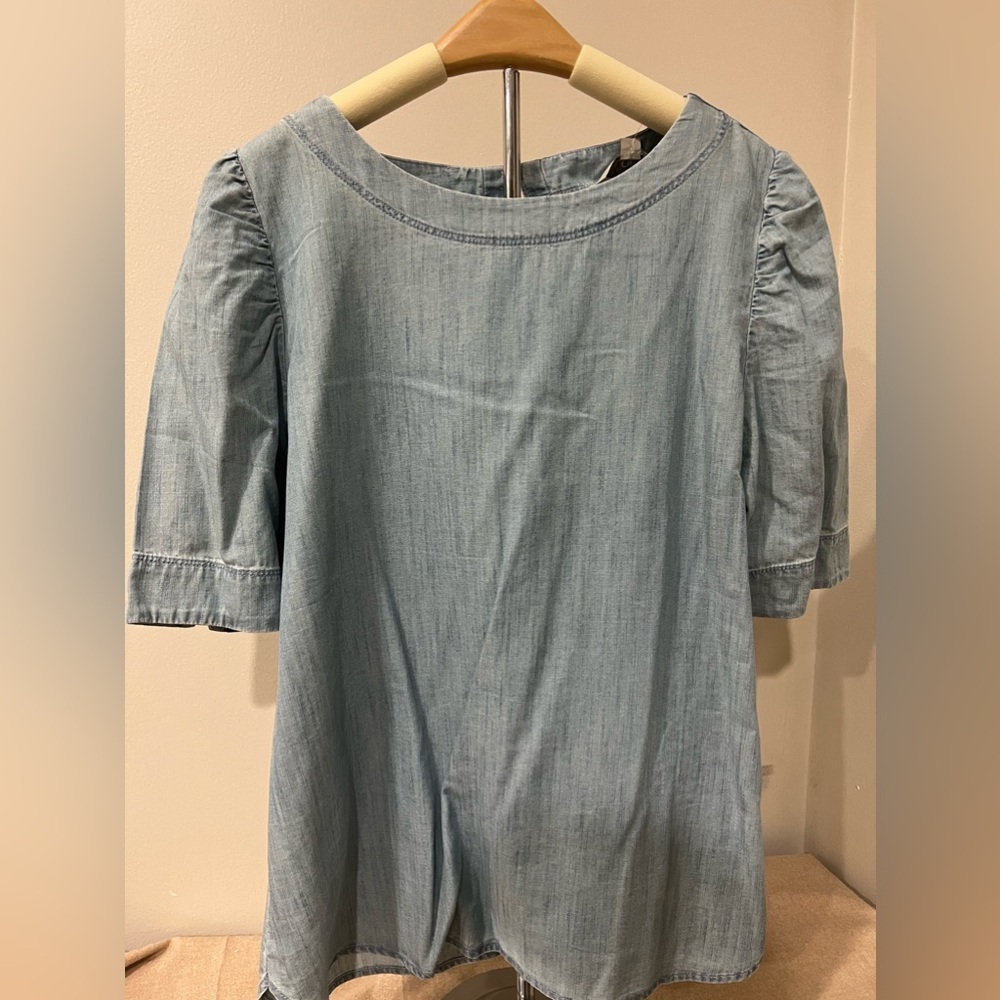 LOFT Light Denim NWT short sleeved top